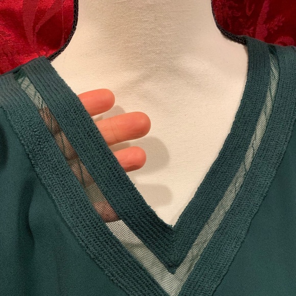 41 Hawthorn Sleeveless Top - Picture 5 of 6